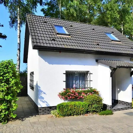 Holiday Home, Sarbinowo 度假居 萨比诺瓦
